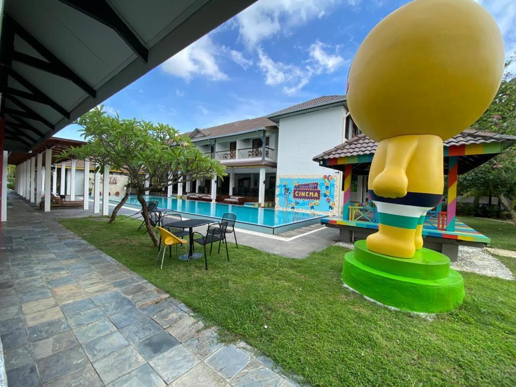 Alia Residence Business Resort Padang Mat Sirat Eksteriør bilde