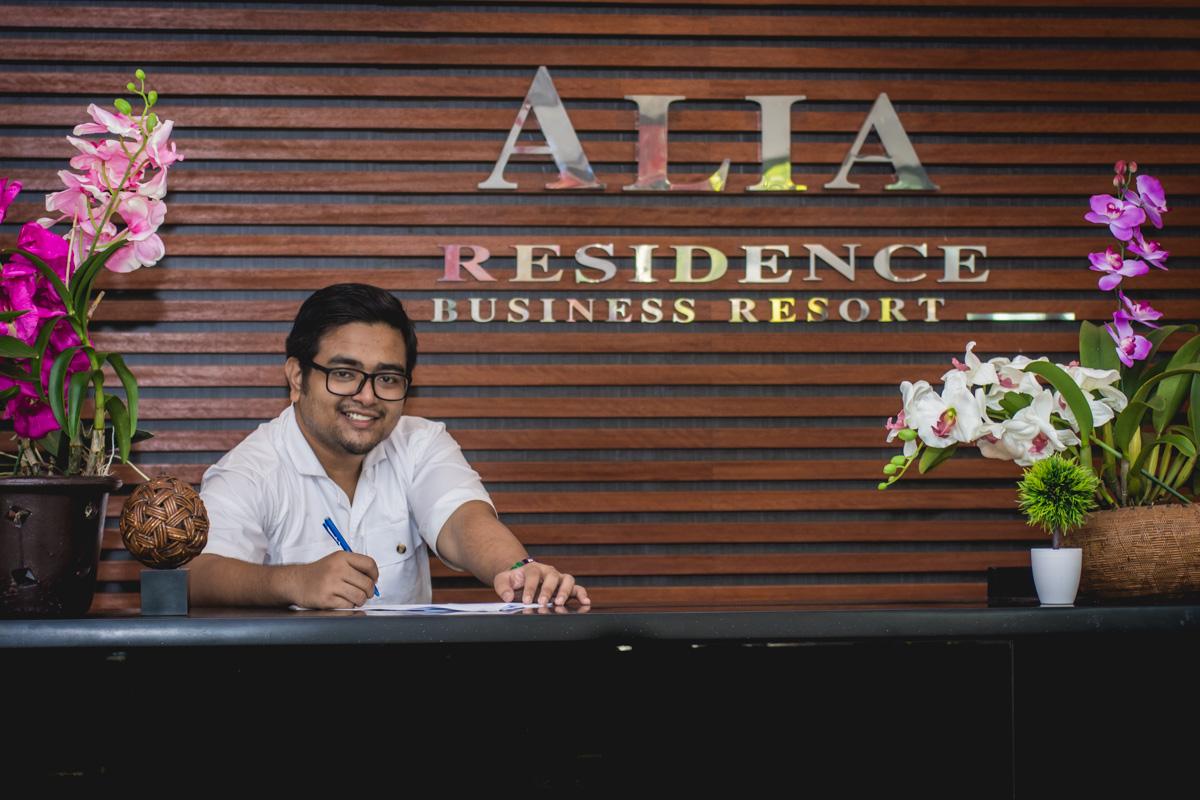 Alia Residence Business Resort Padang Mat Sirat Eksteriør bilde