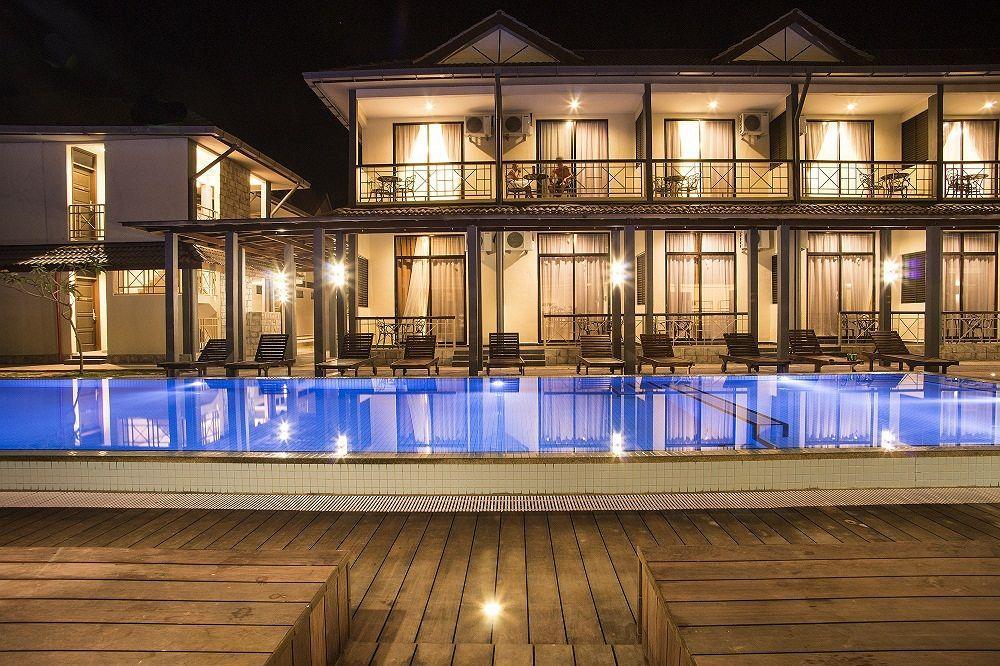 Alia Residence Business Resort Padang Mat Sirat Eksteriør bilde