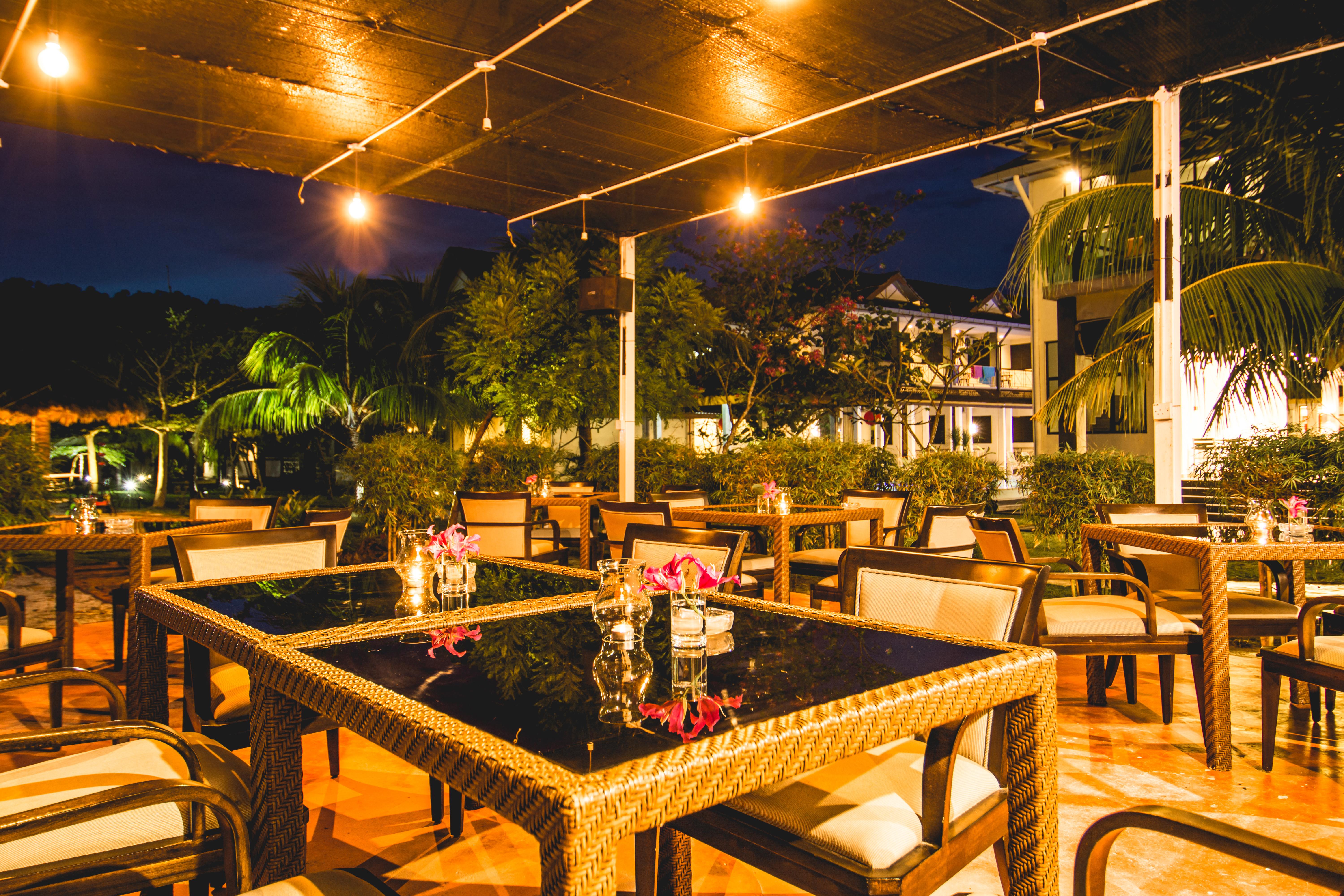 Alia Residence Business Resort Padang Mat Sirat Eksteriør bilde